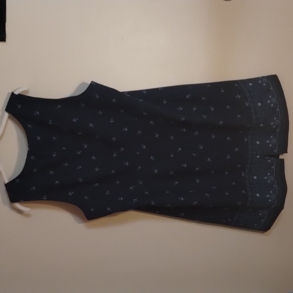 PLUS SIZE DRESS- LOVELY BLUE WITH TINY WHITE FLOWERS - SZ 16. EUC - Picture 6 of 8